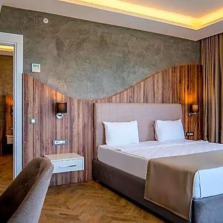 Maril Hotel
